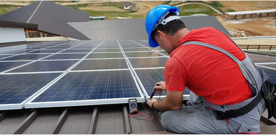 solar installer